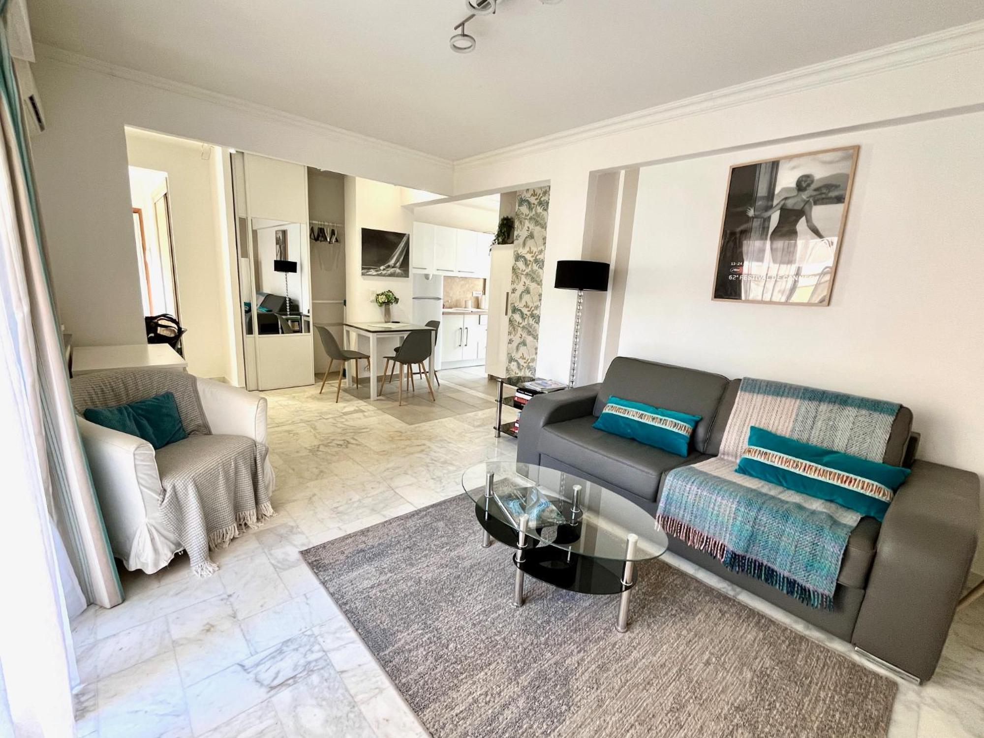 Palais Lumiere * Cannes